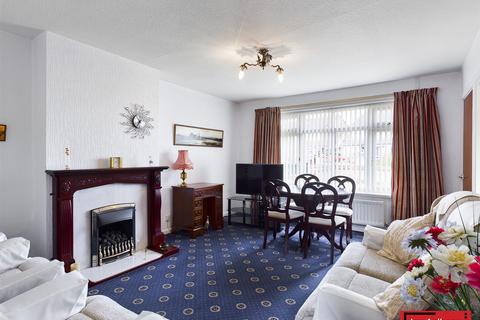 28 Beechwood Drive, Ormskirk, L39 3NX
