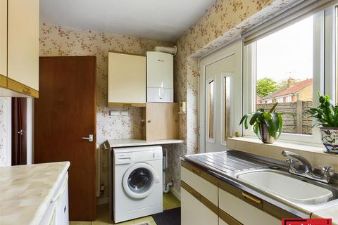 28 Beechwood Drive, Ormskirk, L39 3NX
