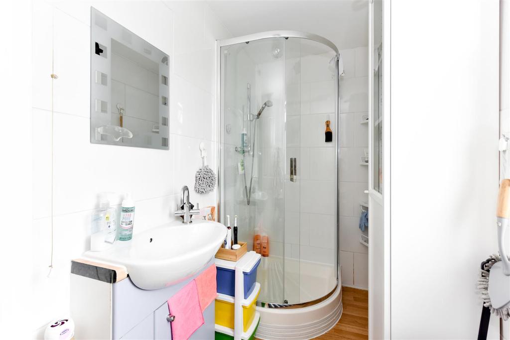 En Suite Shower Room