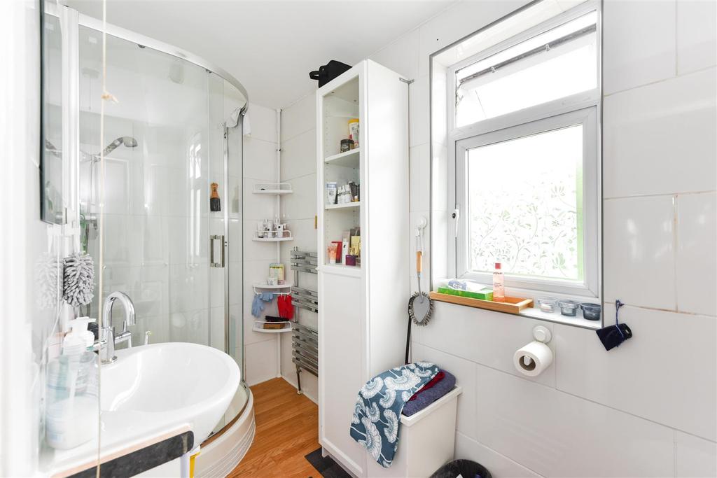 En Suite Shower Room