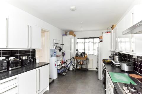 7 Cranworth Crescent, London, E4 7HN