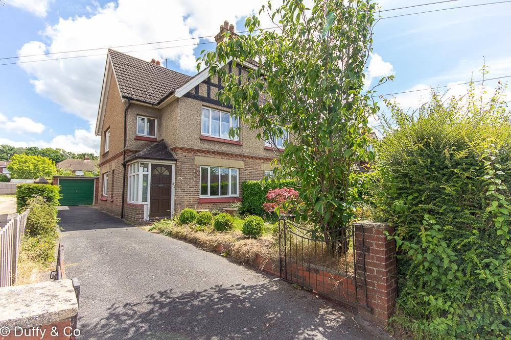 Eastern Road, Haywards Heath 3 bed semidetached house for sale £475,000