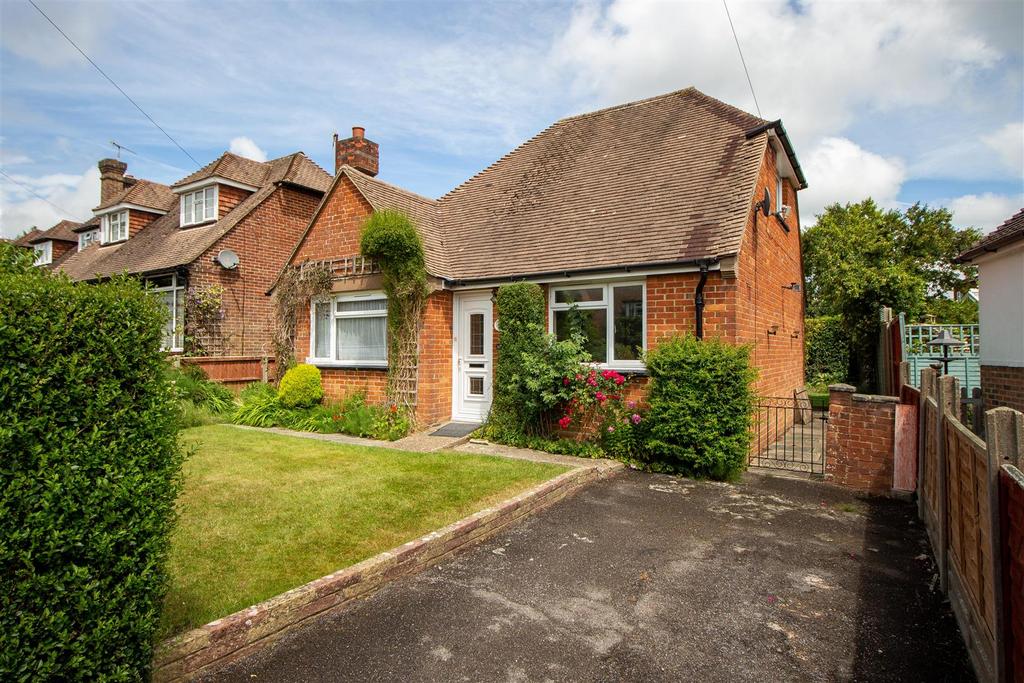 Vale Road, Haywards Heath 4 bed chalet for sale £475,000