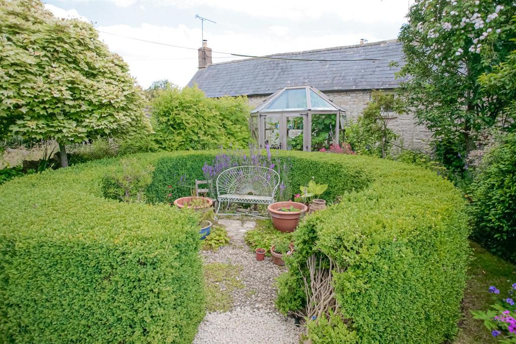Garden 2.jpg