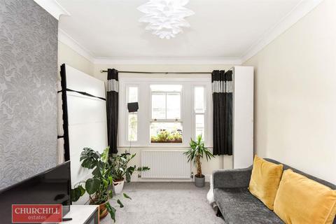 68 Leucha Road, London, E17 7LG