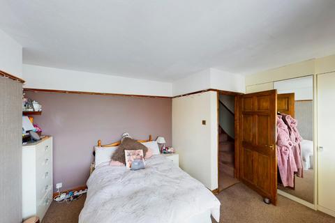 4 bedroom terraced house for sale - Beech Avenue, Abington, Northampton, NN3