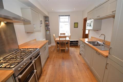 5 Beaconsfield Road, Clayton, Bradford, BD14 6LQ