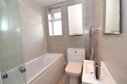 5 Beaconsfield Road, Clayton, Bradford, BD14 6LQ