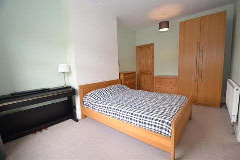 5 Beaconsfield Road, Clayton, Bradford, BD14 6LQ