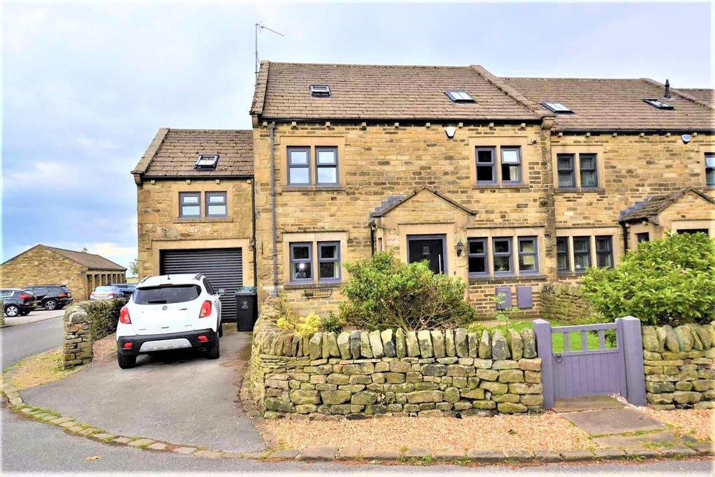 Denholme House Farm Drive, Denholme, Bradford 5 bed semidetached house