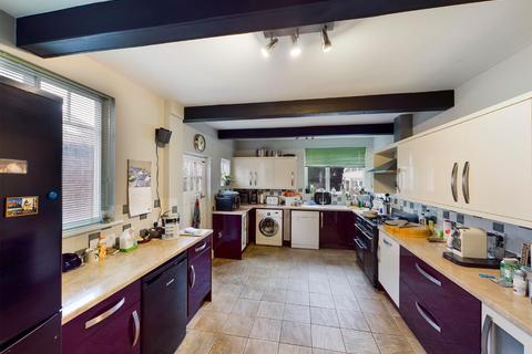 202 Billing Road, Northampton, NN1 5RX