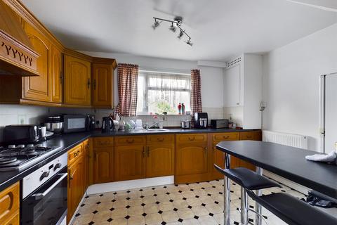 202 Dunley Drive, New Addington, Croydon, CR0 0RF