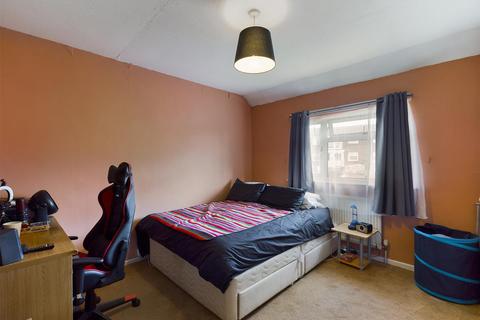 202 Dunley Drive, New Addington, Croydon, CR0 0RF