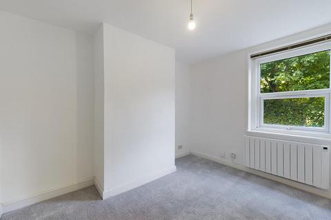 3 bedroom terraced house to rent, Highcrown Street, Southampton
