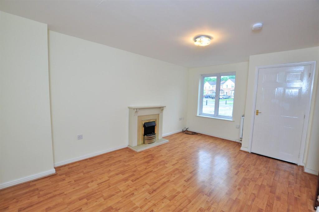 Auld Kirk Road, Tullibody, Alloa 3 bed end of terrace house £149,995