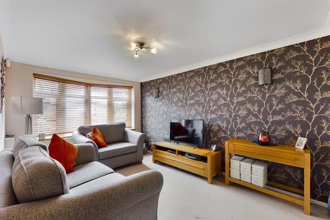 17 Albatross Gardens, Selsdon, South Croydon, CR2 8QW