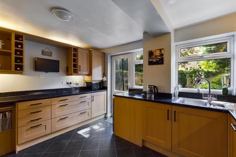 17 Albatross Gardens, Selsdon, South Croydon, CR2 8QW