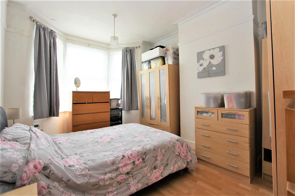 Main bedroom.jpg