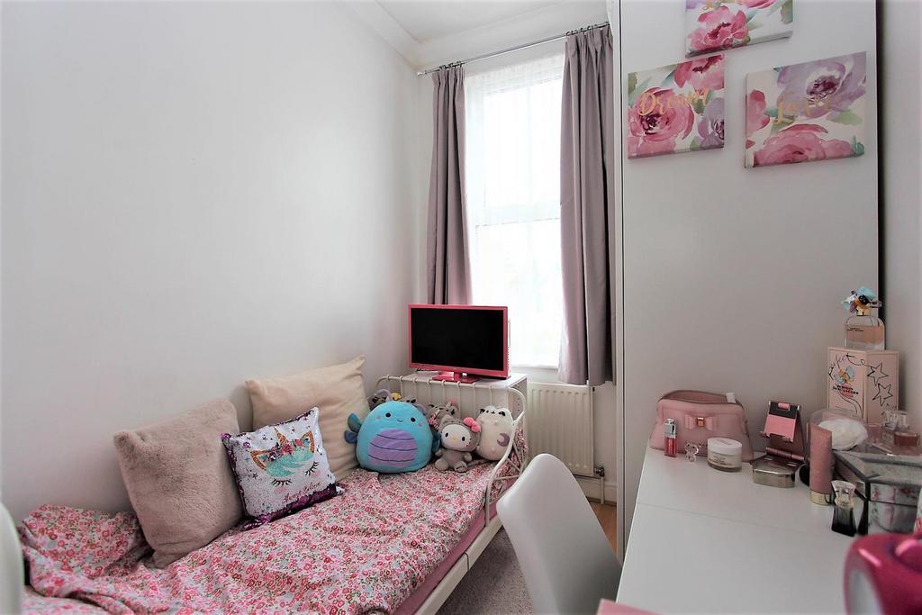 Bedroom 3.jpg