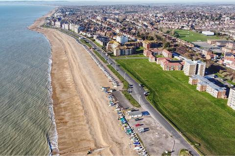18, Ewell Court Sutton Place, Bexhill-on-sea, TN40 1PA