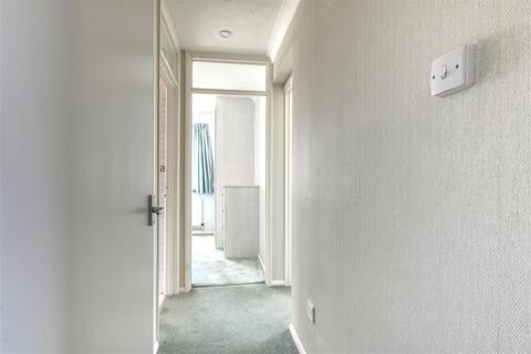 18, Ewell Court Sutton Place, Bexhill-on-sea, TN40 1PA