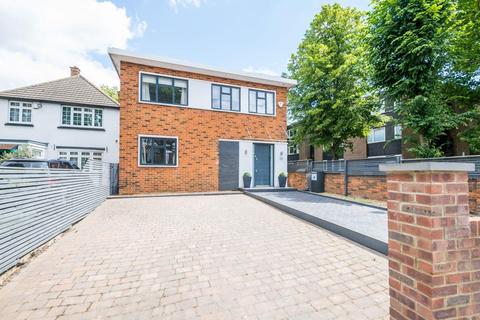165 Grove Lane, London, SE5 8BG