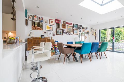 165 Grove Lane, London, SE5 8BG