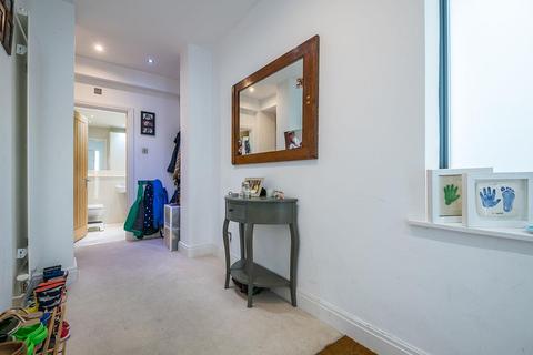 165 Grove Lane, London, SE5 8BG
