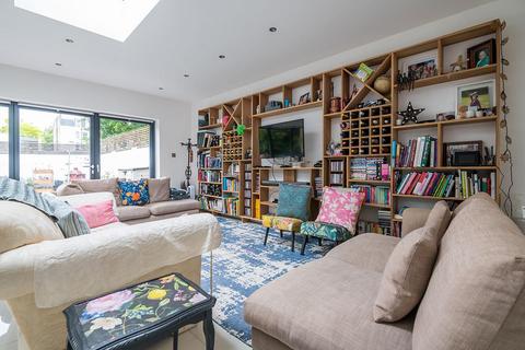 165 Grove Lane, London, SE5 8BG