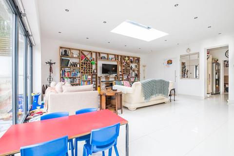 165 Grove Lane, London, SE5 8BG