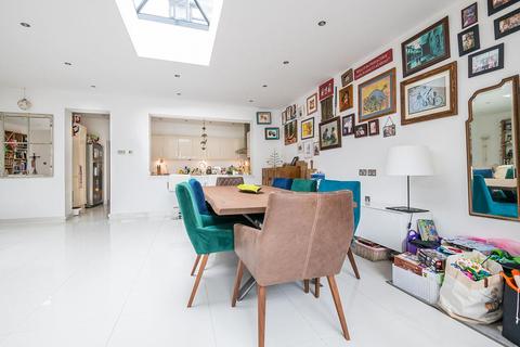 165 Grove Lane, London, SE5 8BG