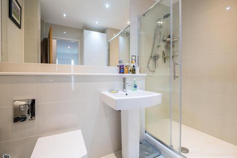 165 Grove Lane, London, SE5 8BG