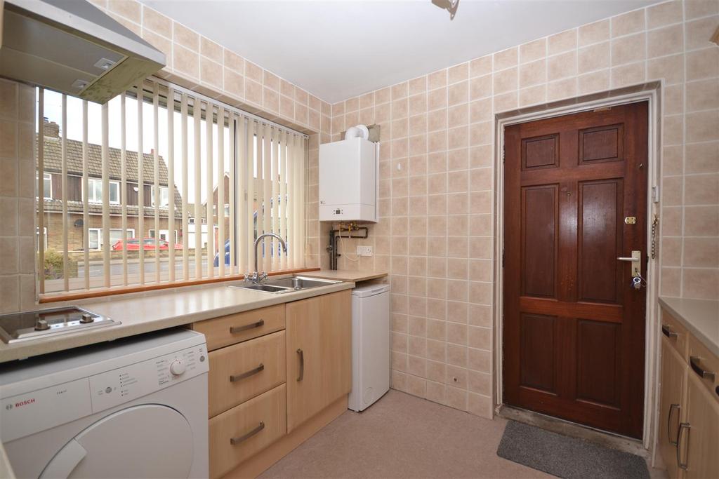17barlane KITCHEN.JPG