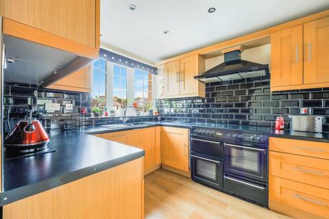 11a Stoneleigh Broadway, Epsom, KT17 2JA