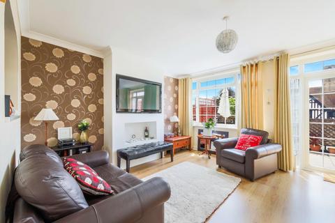11a Stoneleigh Broadway, Epsom, KT17 2JA