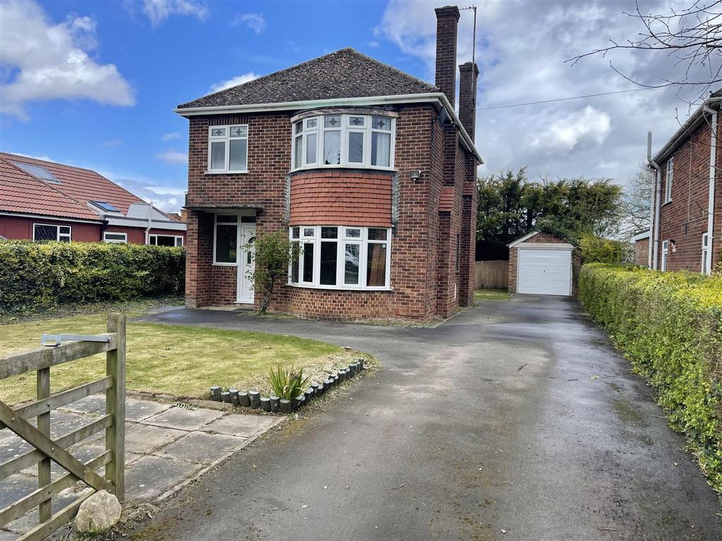 Northorpe Road, Donington, Spalding 3 bed detached house £900 pcm (£