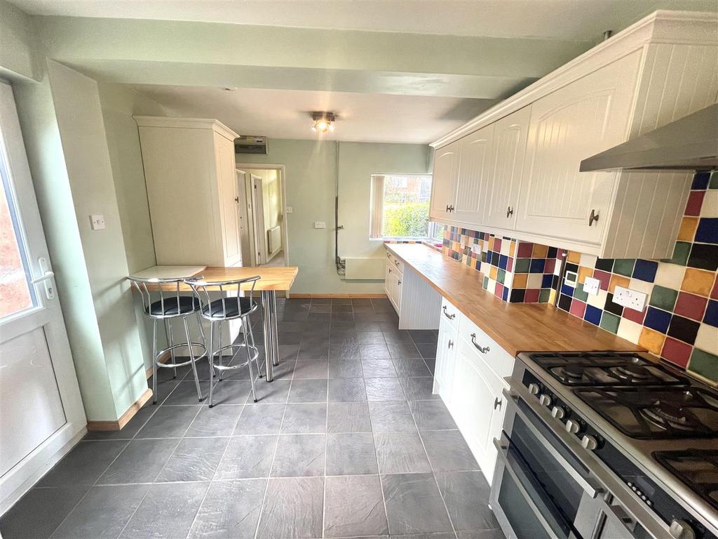 Northorpe Road, Donington, Spalding 3 bed detached house £900 pcm (£