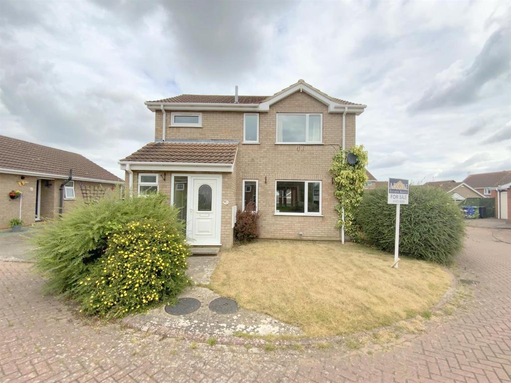 Chadwell Springs, Waltham, Grimsby 3 bed detached house £222,500