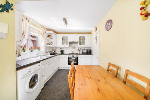 6 Dickens Road, Malton, YO17 7FF