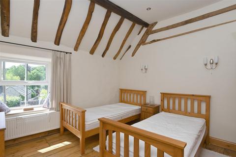 3 Buxton Road, Ashford In The Water, Bakewell, DE45 1QP