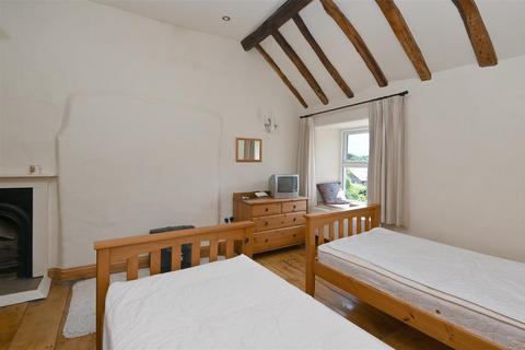3 Buxton Road, Ashford In The Water, Bakewell, DE45 1QP