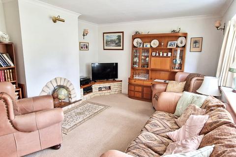 3 bedroom detached bungalow for sale - Kennedy Road, Bicester