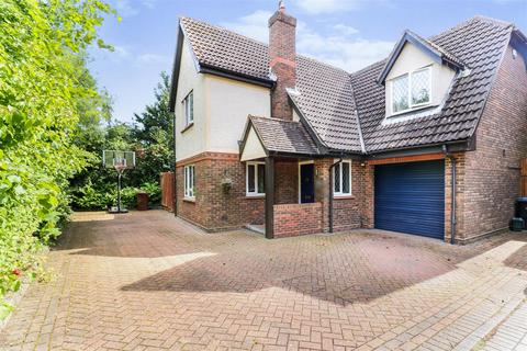 4 bedroom house for sale - Mallards Rise, Harlow