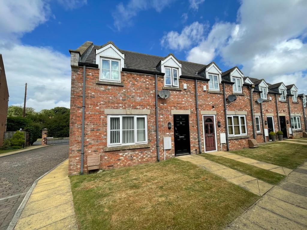 Thirsk Road, Kirklevington, Yarm 2 bed house £175,000