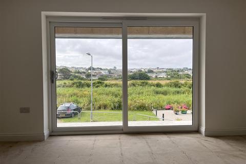 16 Glebe Row, Phillack, Hayle, TR27 5AJ