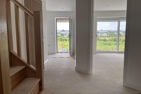 16 Glebe Row, Phillack, Hayle, TR27 5AJ