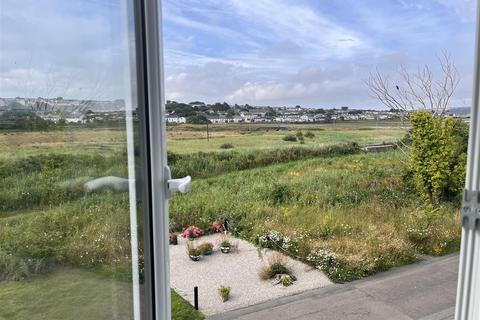 16 Glebe Row, Phillack, Hayle, TR27 5AJ