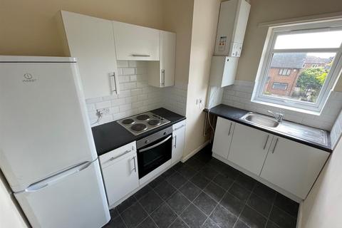 2 bedroom flat to rent - Cottingham Road, Hull