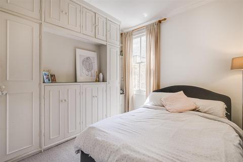 1 bedroom flat to rent - 40 Duntshill Road, London