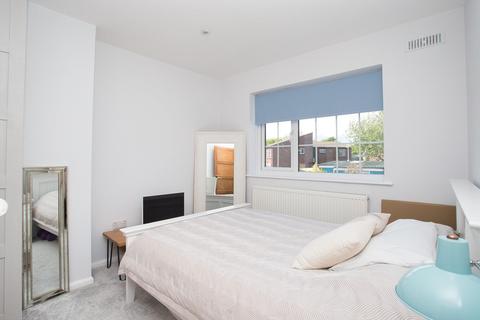 3 Warren Way, Folkestone, CT19 6DT